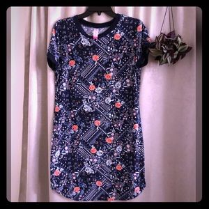 Cute floral pattern dress size Xl